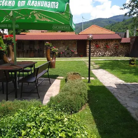 Hotel стар мерак 2*