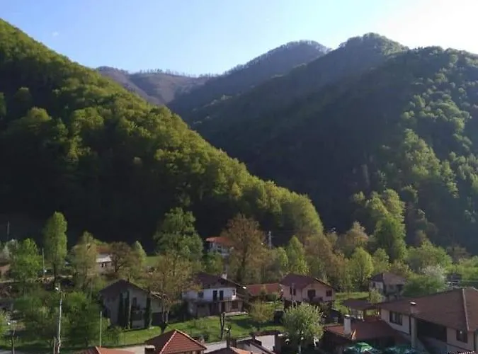 стар мерак 2* Ribarica